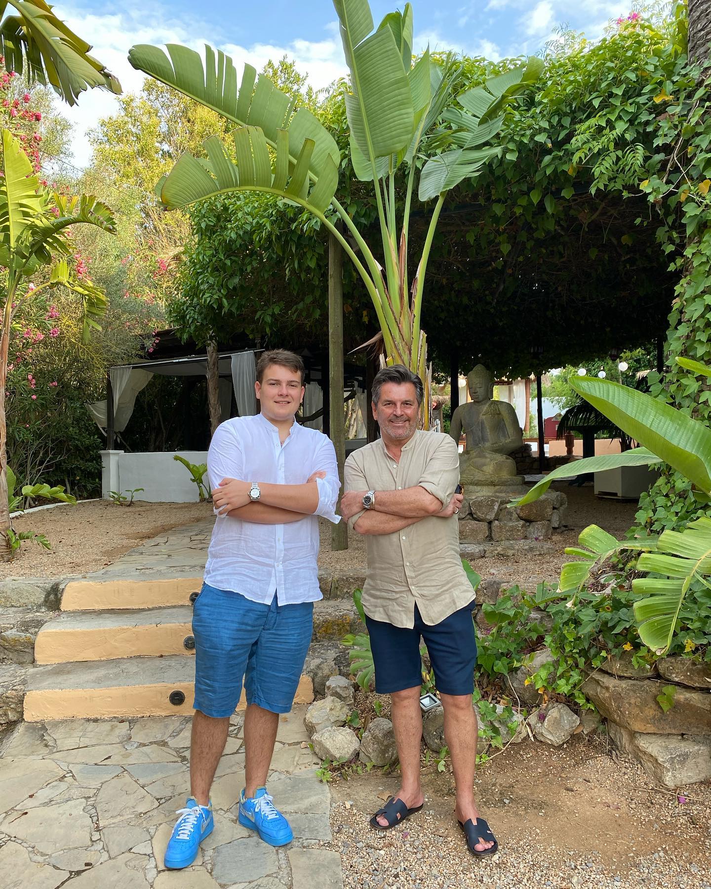 Thomas Anders mit seinem Sohn auf Ibiza