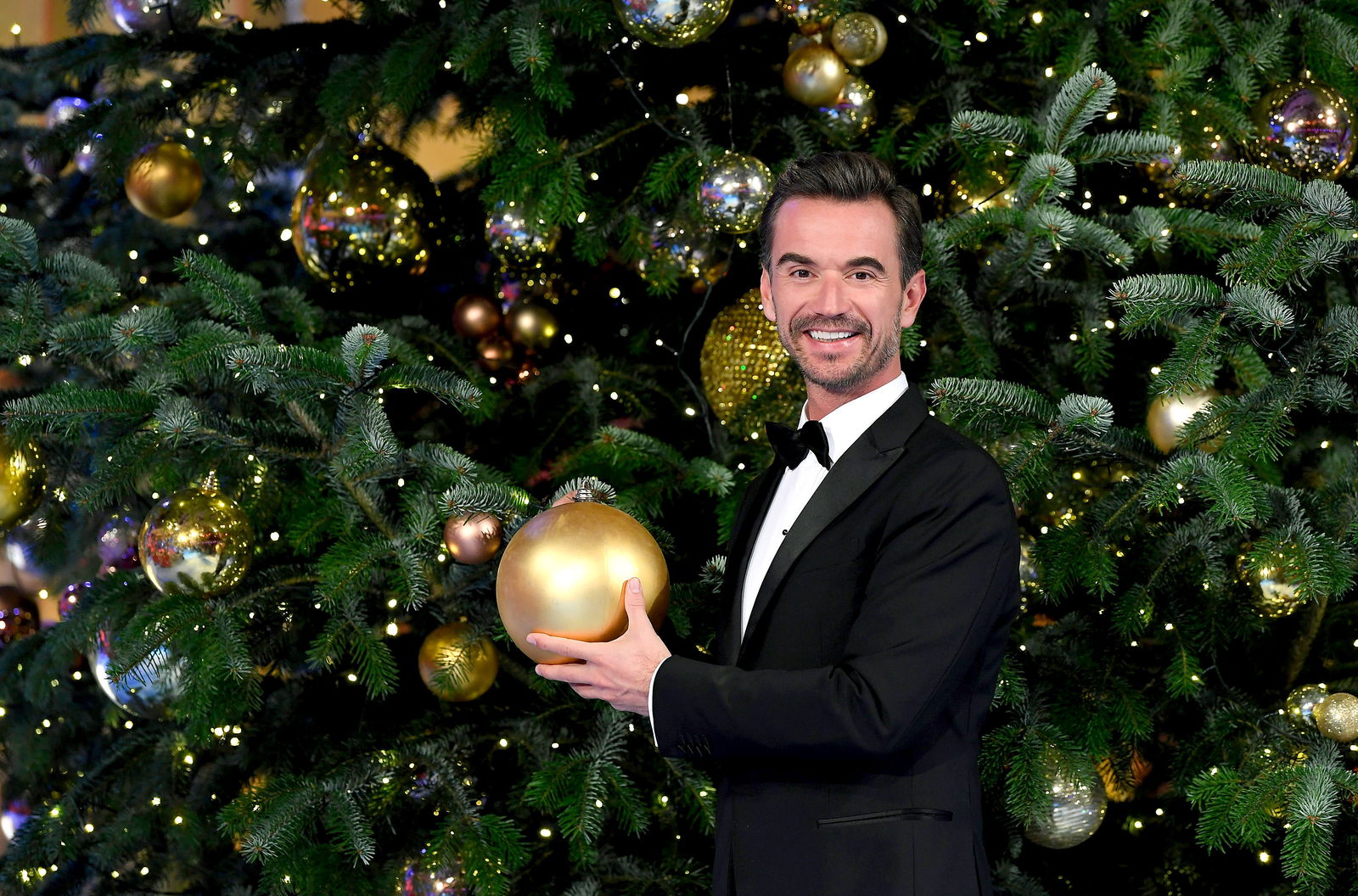 Florian Silbereisen präsentiert das große Adventssingen