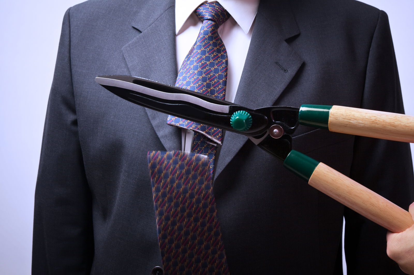 Abgeschnittene Krawatte