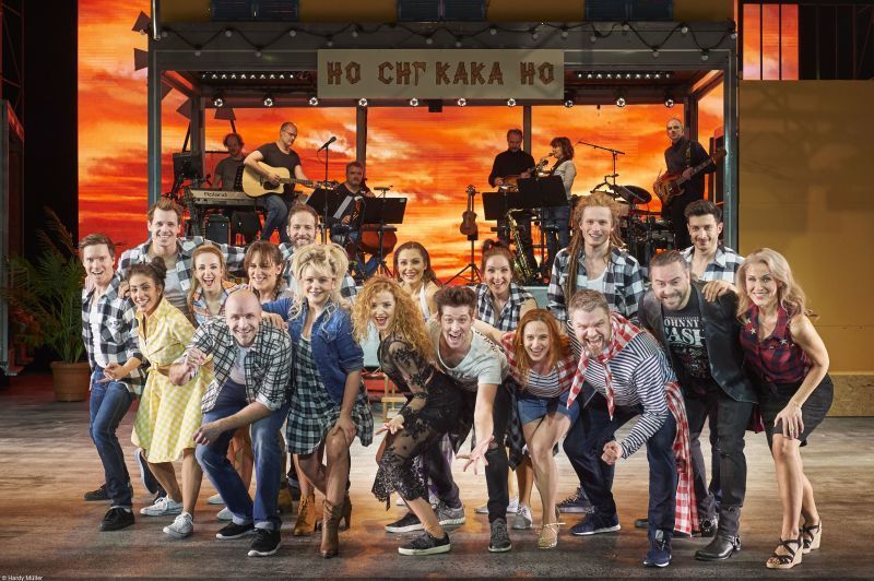 Wahnsinn Musical 800x500