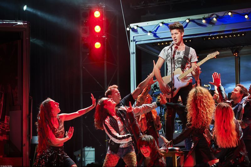 Wahnsinn Musical 800x500