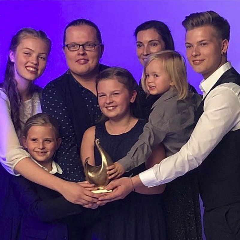 Angelo Kelly & Family 800x800