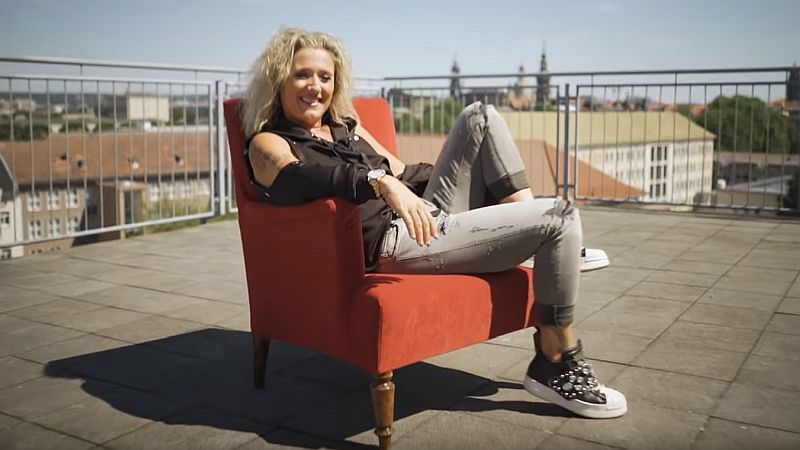 Daniela Alfinito 800x450