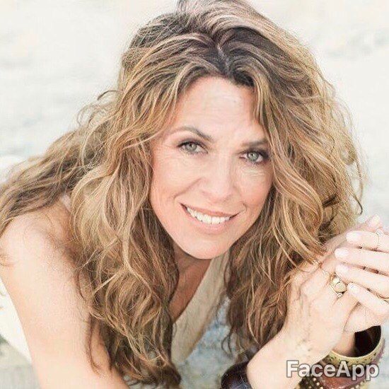 Vanessa Mai (FaceApp)