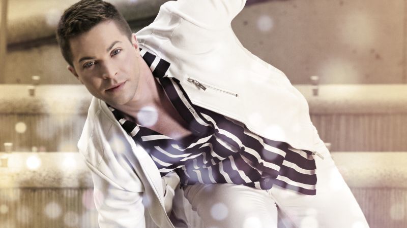 Julian David 800x450