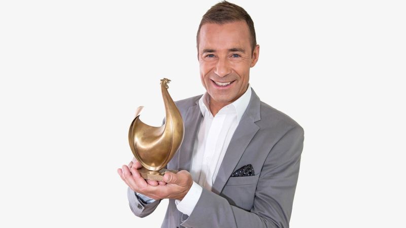 Goldene Henne 800x450