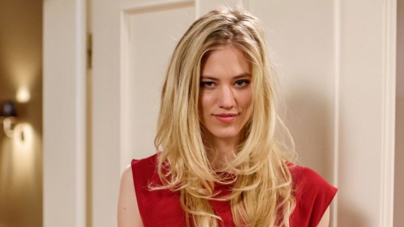 Larissa Marolt 800x450