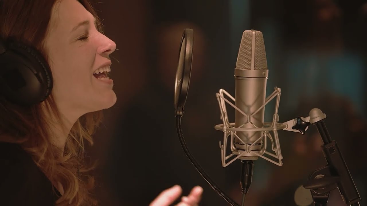 Iris Mareike Steen - Grau wird bunt - Das Interview (EPK)